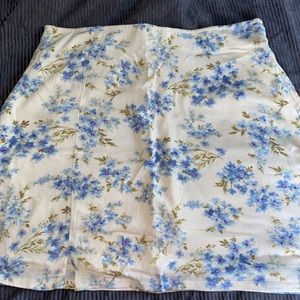 American Eagle Floral Skirt